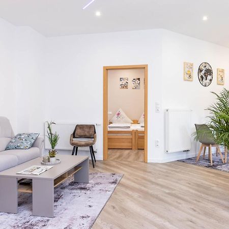 Neu I Ferienwohnung Jasmin Andernach Bagian luar foto