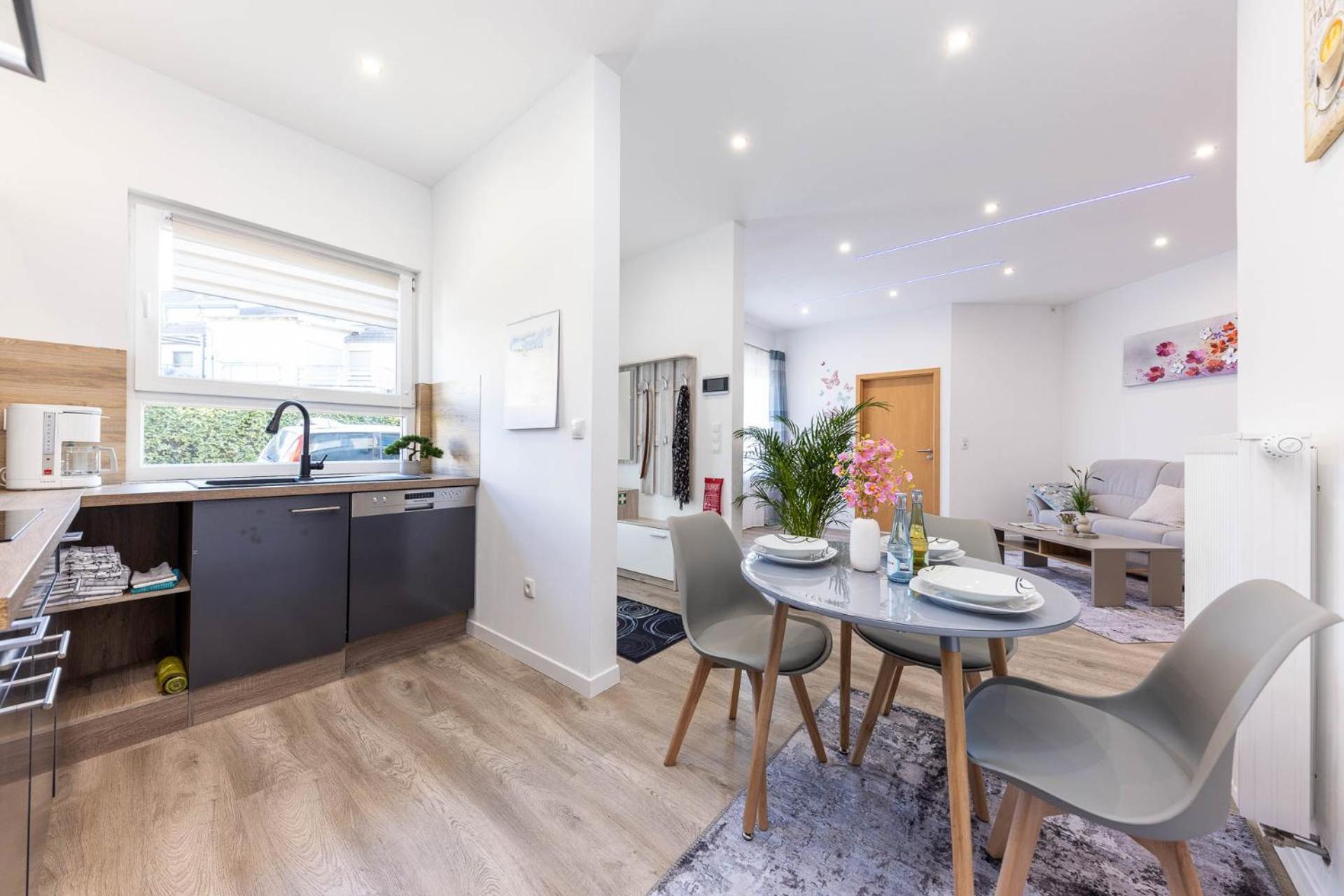Neu I Ferienwohnung Jasmin Andernach Bagian luar foto